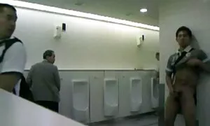 تصور کنید دوست دختر من در جوراب ساق بازی اندروید سکسی بلند