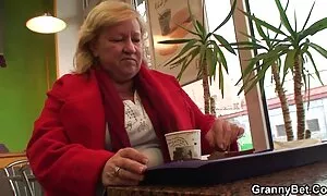 ناز مجارستانی Woodoodman گربه یک بازیهای سکسی برای اندروید قالب داد.